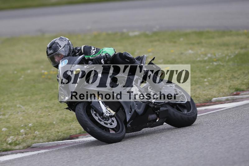 /09 19.04.2026  Caremotion get faster ADR/Gruppe gelb/90